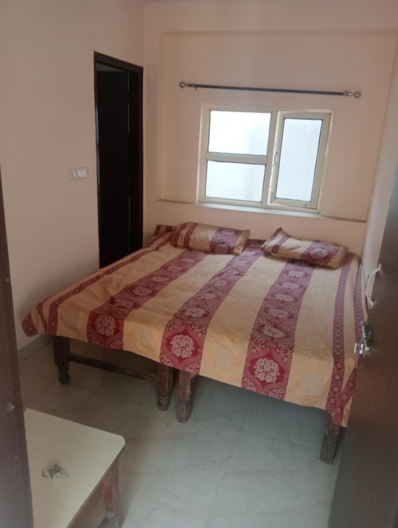 Ever Green Guest House Travel & Pg New Delhi Exterior photo