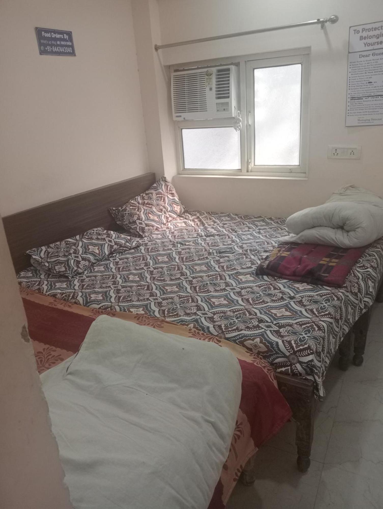 Ever Green Guest House Travel & Pg New Delhi Exterior photo