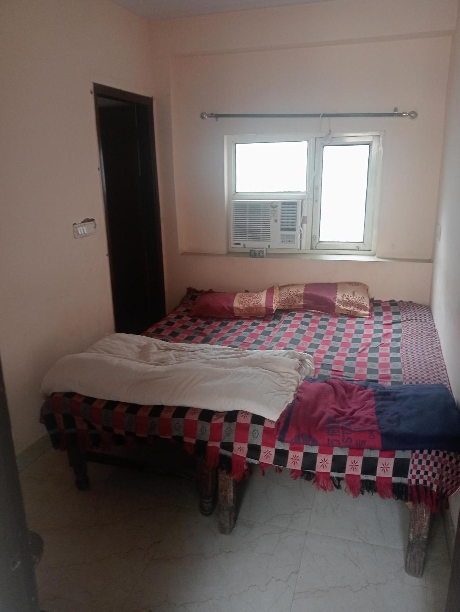 Ever Green Guest House Travel & Pg New Delhi Exterior photo